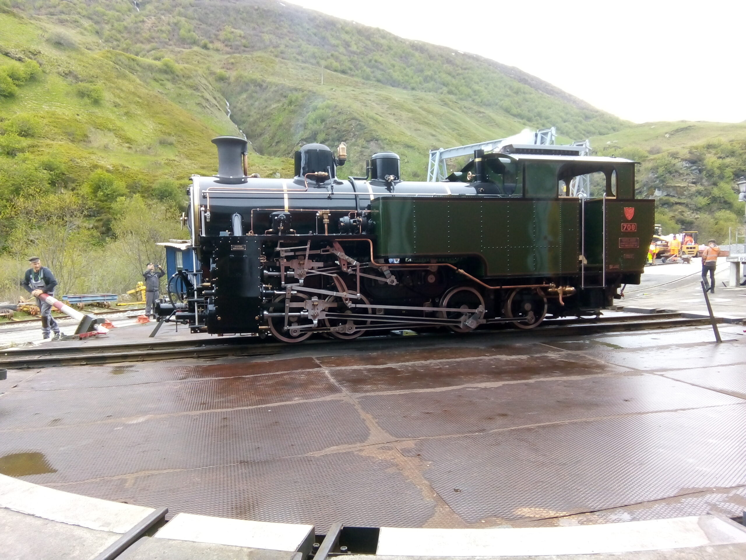 HG4/4 no708 voor het eerst onder stoom